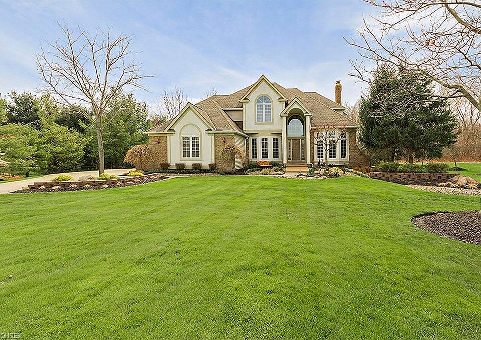 1st image of 38120 Windy Hill Ln