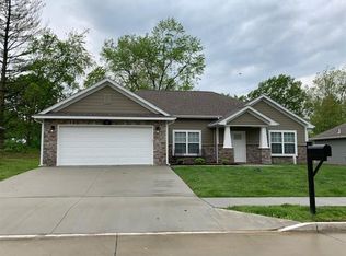 10 Chairman Dr, Columbia, MO 65203