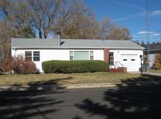 1940 Newton Dr, Cheyenne, WY 82001
