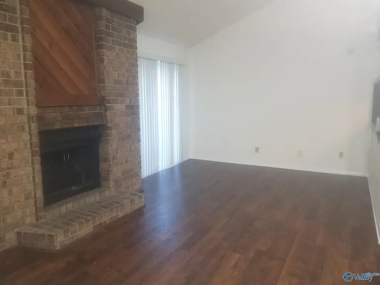 1300 Julia St NW — Photo 9