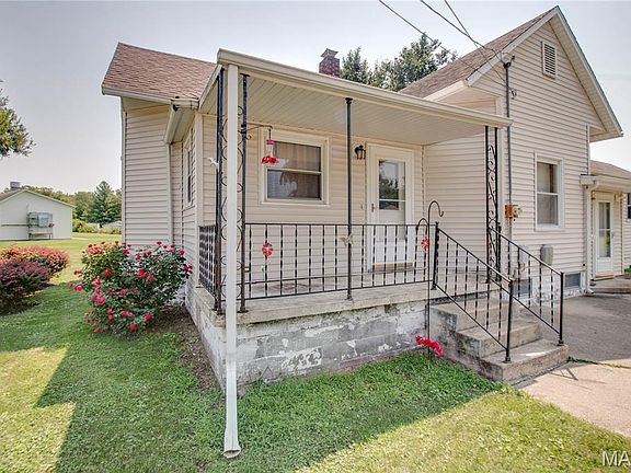5th image of 700 E Main St