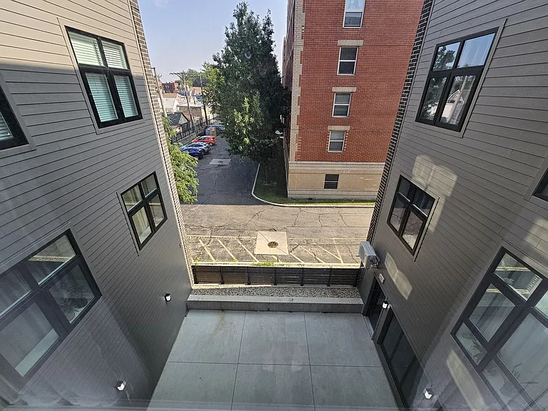 2807 S Halsted St #310 — Photo 9