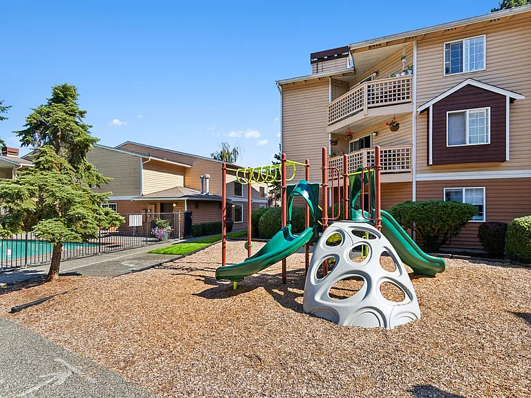 Cascadia Pointe — Photo 15
