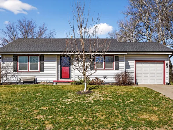 2319 Shady Lane Dr, Norwalk, IA 50211