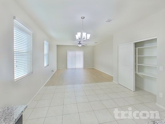 3rd image of 17030 N Rosemont St