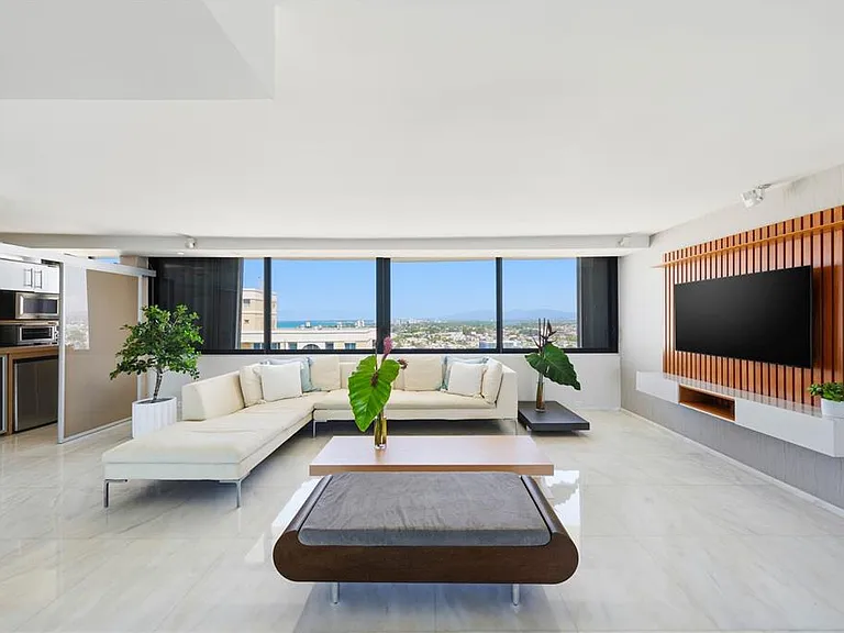 1 Taft St #Penthouse C — Photo 11