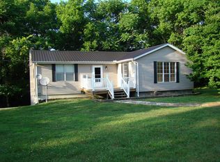 460 Austin Lake Rd, Baxter, TN 38544