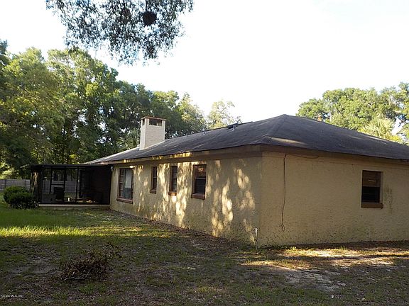 3rd image of 350 SE 52nd Ct