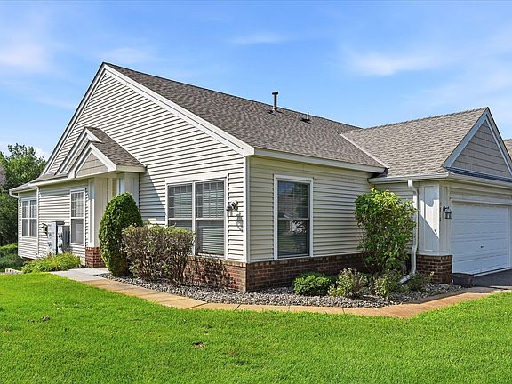 3rd image of 5818 Prairie Ridge Dr