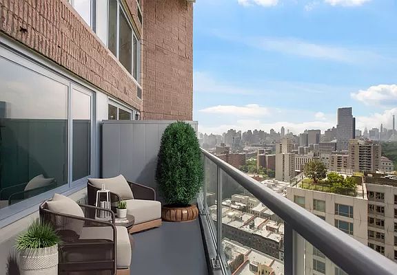2nd image of 1295 5th Ave APT 35G