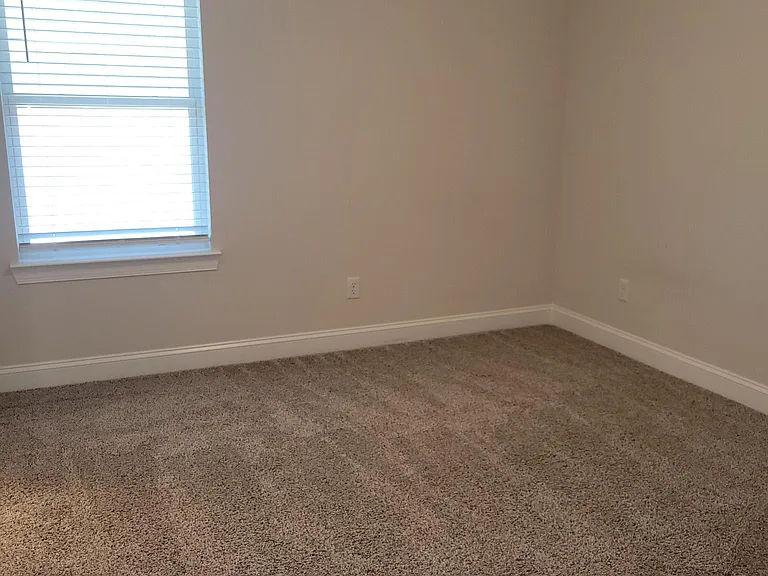 221 River Rd — Photo 20