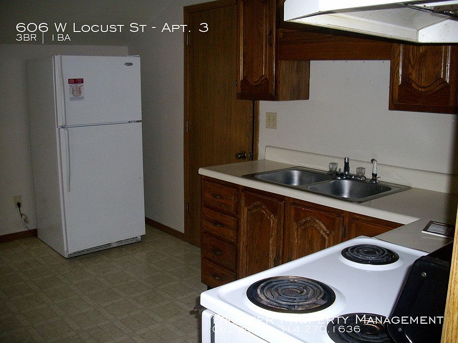 2nd image of 606 W Locust St APT 3