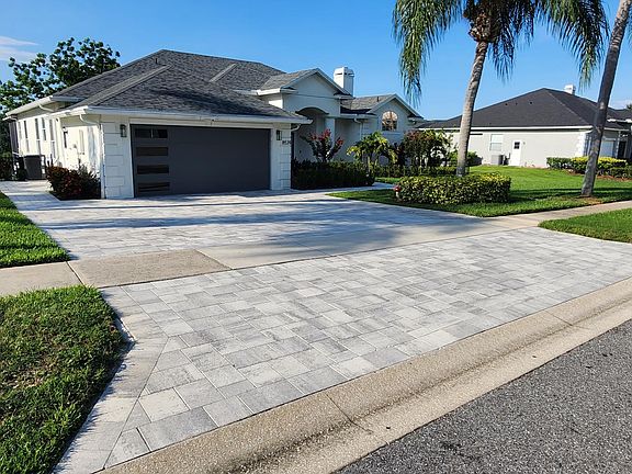 4th image of 8539 Sugar Palm Ct