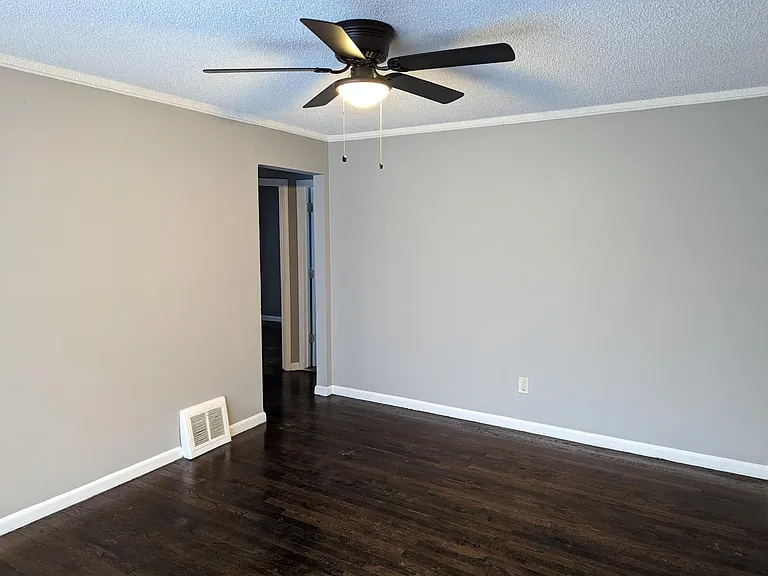 27050 Lucerne Dr — Photo 4