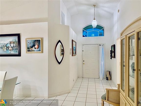 2nd image of 5086 Robino Cir