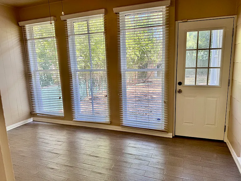 510 Elmwood Dr — Photo 13