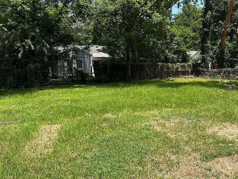 522 Woodbury Rd — Photo 15