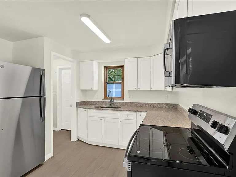1187 Bass Blvd #A — Photo 13
