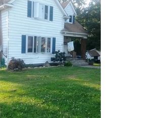 6941 Ridge Rd, Lockport, NY 14094