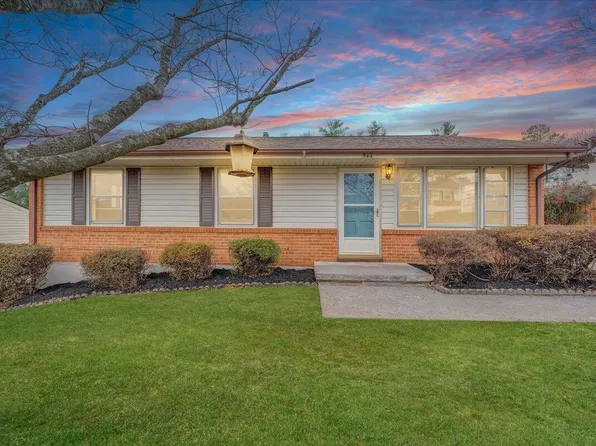 544 Holiday Rd, Vinton, VA 24179