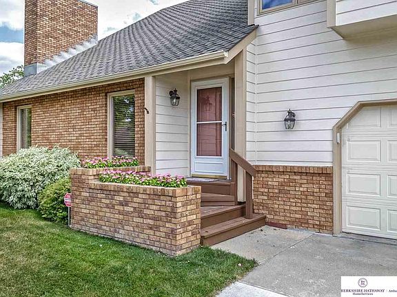 3rd image of 12393 Rose Ln