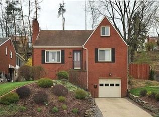 1113 Raven Dr, Pittsburgh, PA 15243
