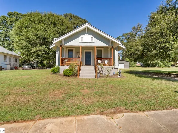 103 Davis St, Laurens, SC 29360