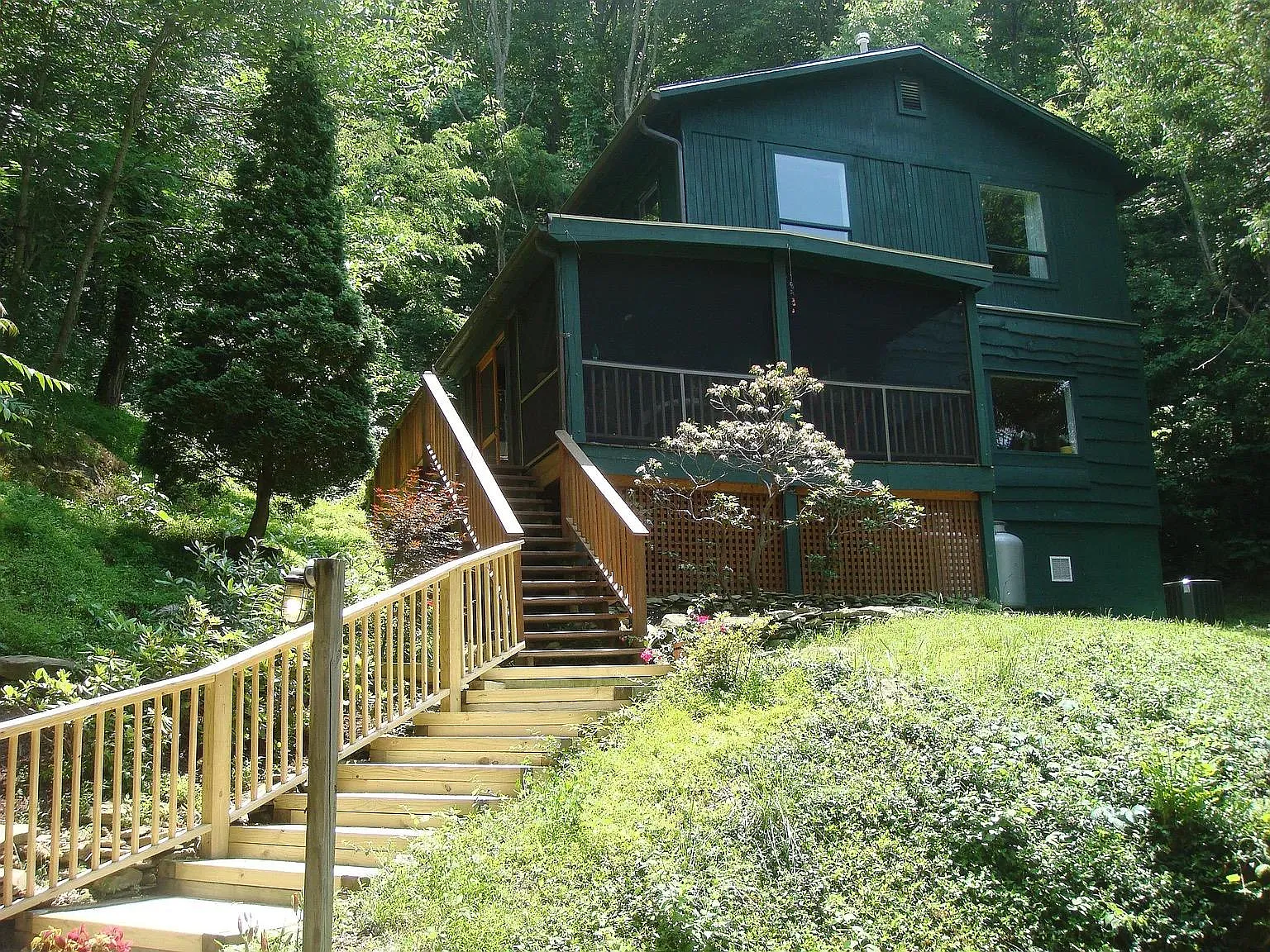 75 Rose Hill Rd — Photo 1
