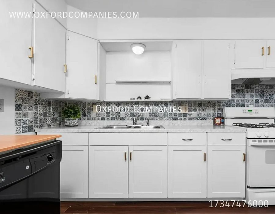 1st image of 125 Glendale Dr #1