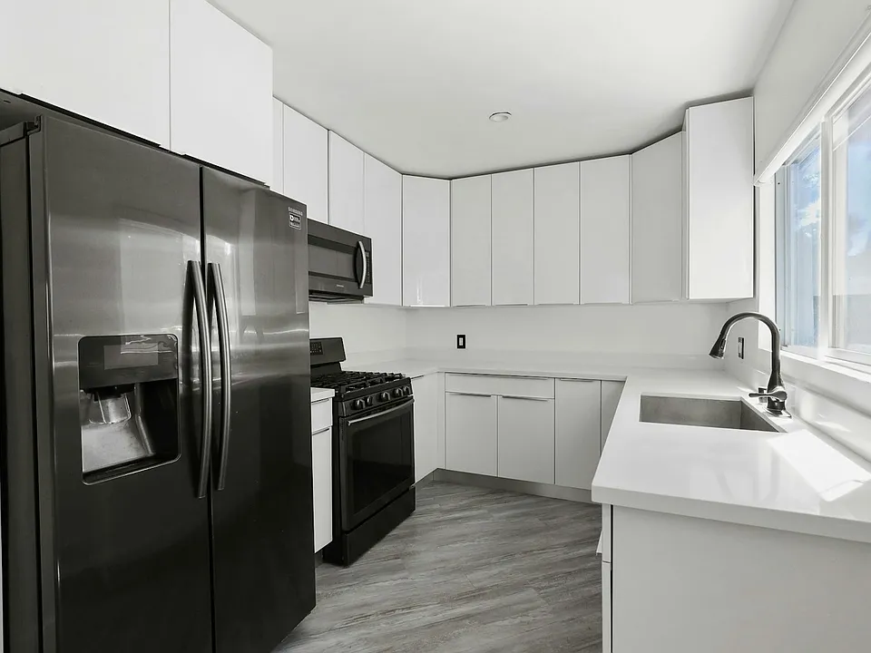 1486 Silver Lake Blvd #1490-1/2