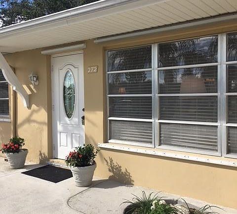 3rd image of 272 NE Ardsley Drive