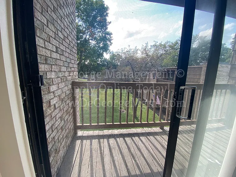 Parkview Apartments — Photo 46