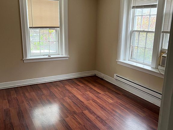 5th image of 830 Westover Ave APT 2