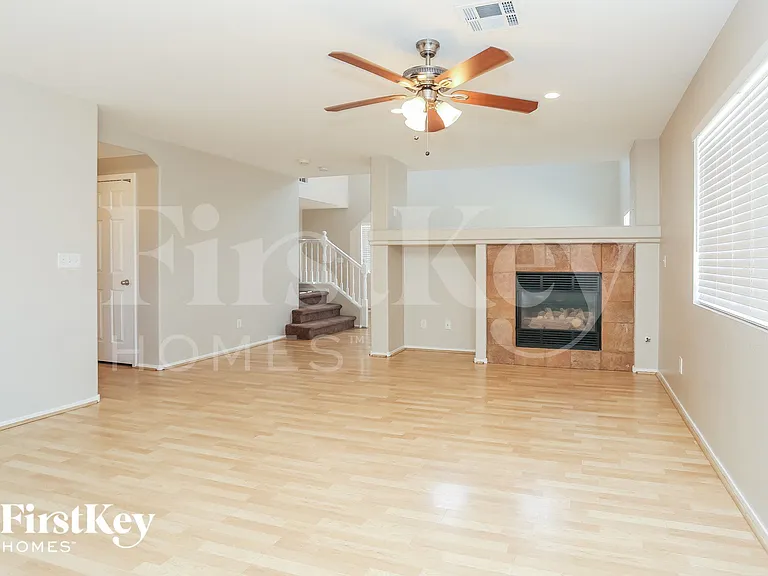 718 Azure Banks Ave — Photo 7