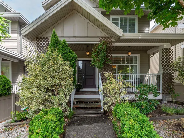 2914 152nd St, Surrey, BC V4P 3K4