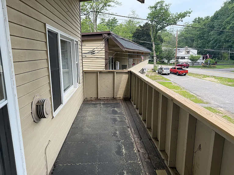 Temple Ave — Photo 11