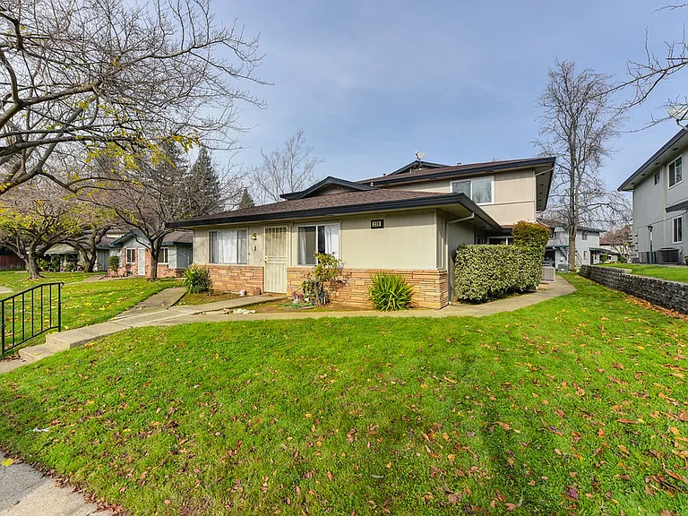 239 Macario Ct — Photo 1