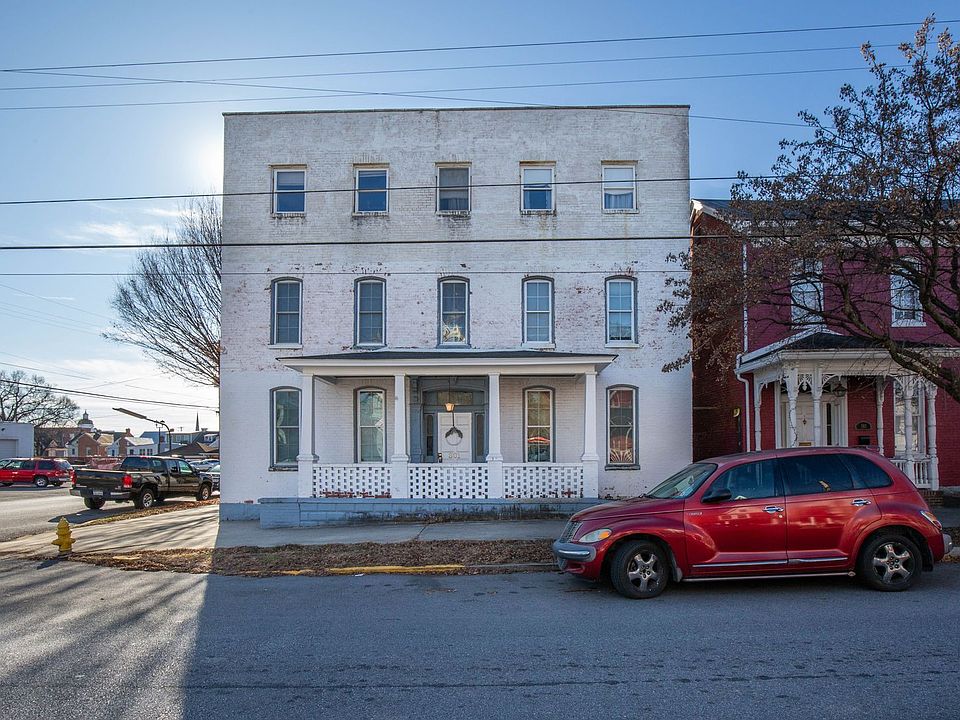 1st image of 301 W Martin St #2