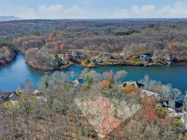 110 Sherwood Cir, Crossville, TN 38558