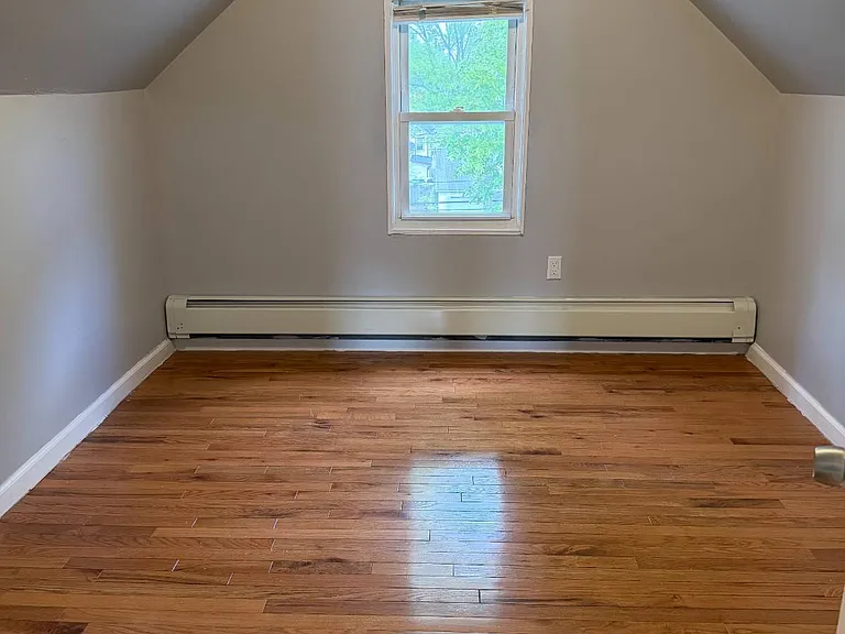 107-22 Monterey St #2 — Photo 9