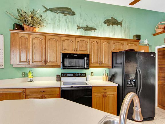 5th image of 1213 Golden Pond Ln
