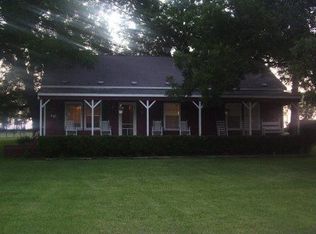 12097 Squirrel Tree Rd, Willis, TX 77318