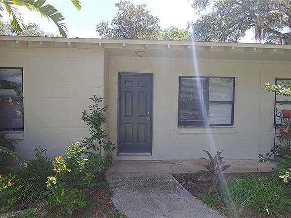 3rd image of 2205 S Park Ave