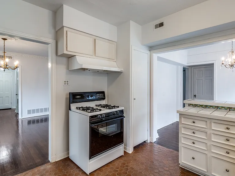 4526 Fairway St — Photo 7