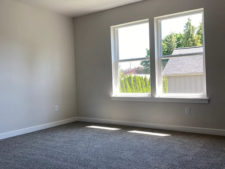 2058 Aaron Dr — Photo 30