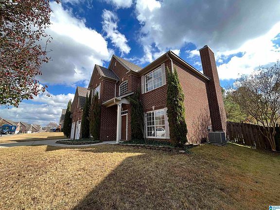 3rd image of 919 Old Cahaba Dr