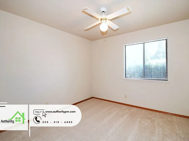 1844 Breckenwood Dr — Photo 15