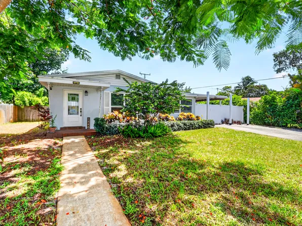 1446 W Perry Street, Lantana, FL 33462