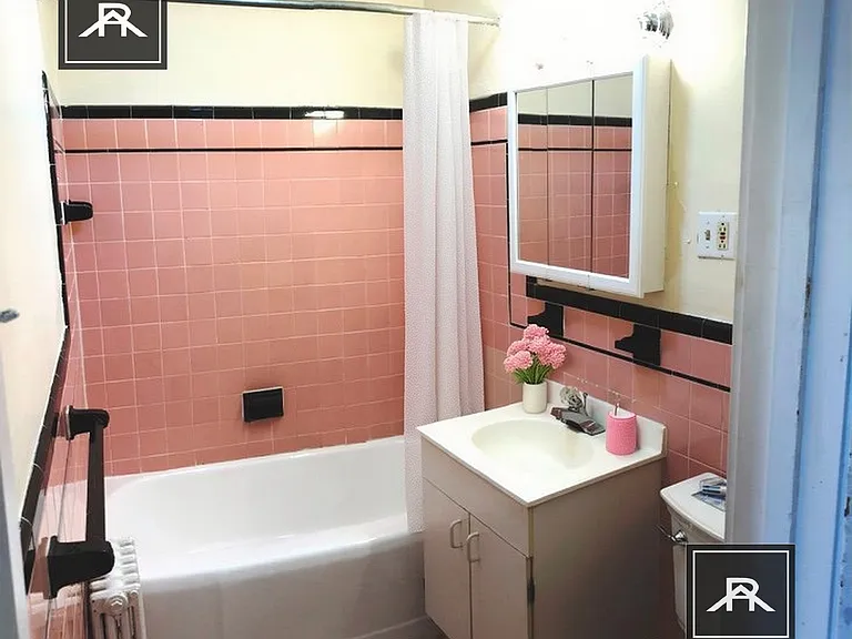 472 Beacon St #8 — Photo 6