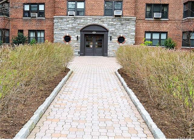 1st image of 30 Ehrbar Ave APT 602
